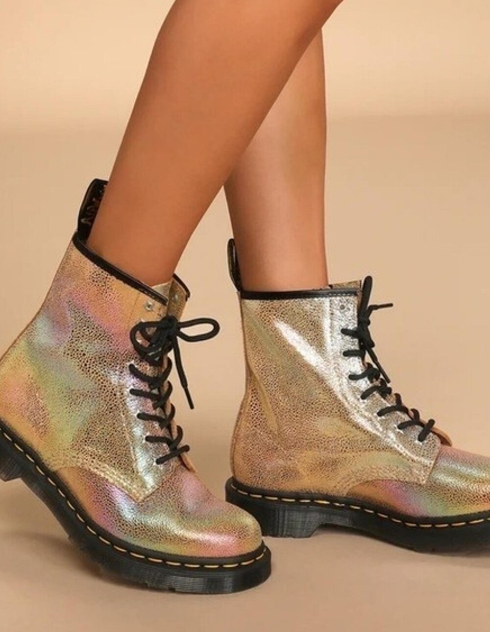 Doc Dr Martens Pascal 1460 Rainbow Ray Suede Lace Up Boots Sand EUC 6 Iridescent
